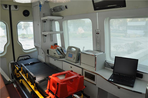 漯河救护车内部